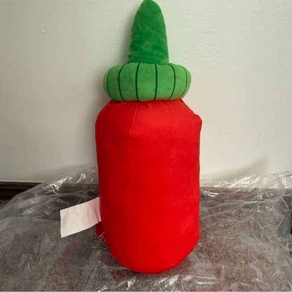 Sriracha Hot Chili Sauce Plush Pillow Red and Green NEW - Discontinued - Picture 3 of 14